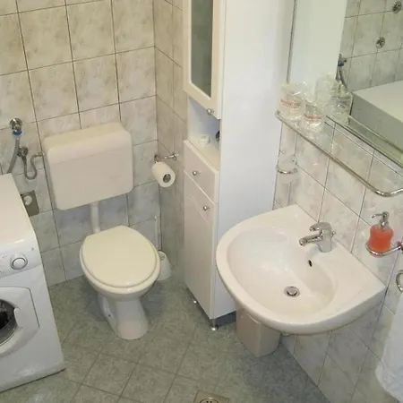 Apartment Pula, Istria Country 1 *